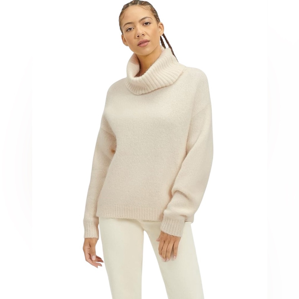 UGG NWOT Women's Lylah Rollneck Sweater in Cream Oversized 27” PTP